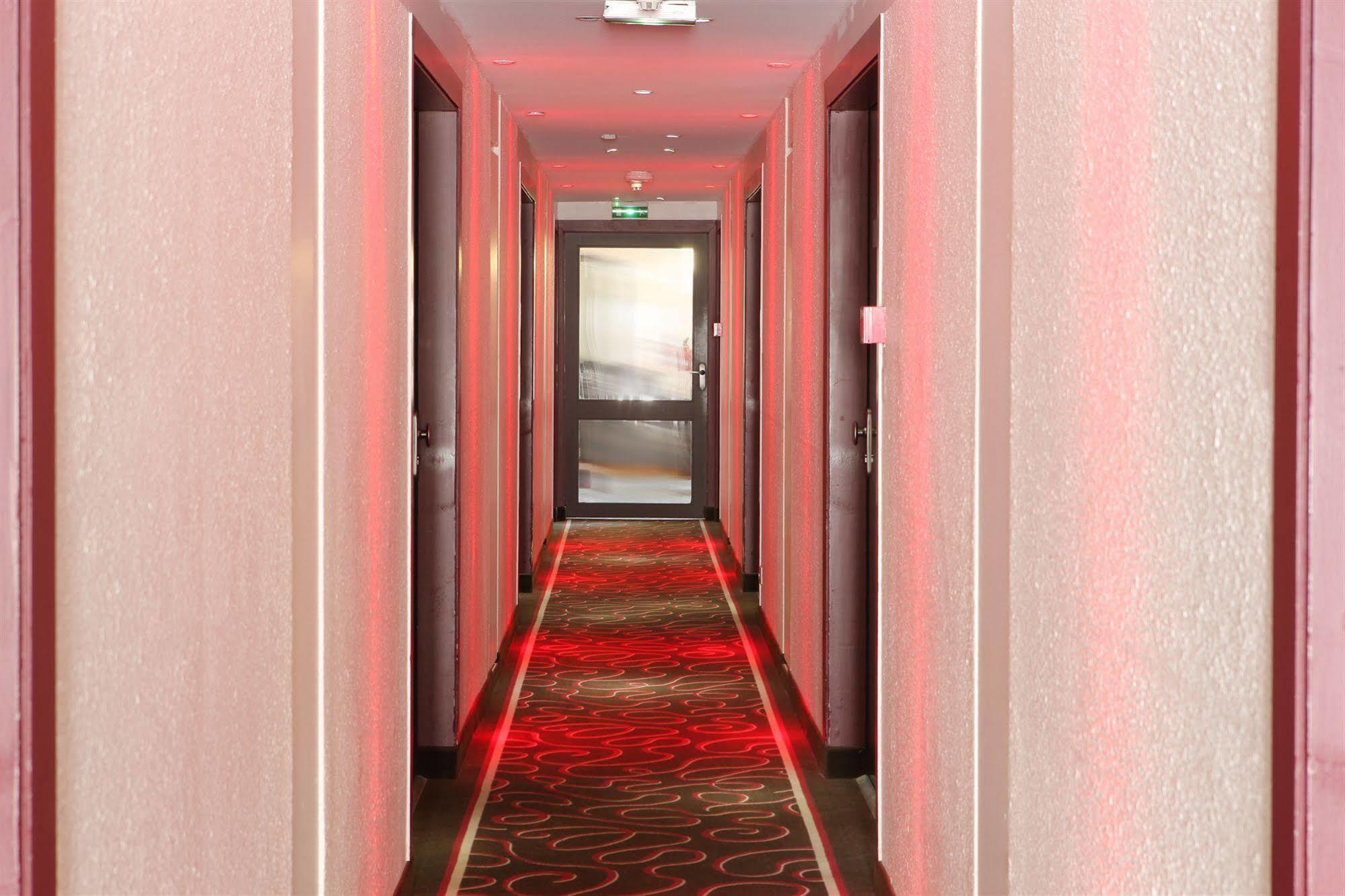 Brit Hotel Essentiel De Granville Exterior photo